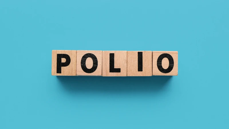 Vắc xin Tetraxim giúp phòng bệnh bại liệt do virus Polio gây ra