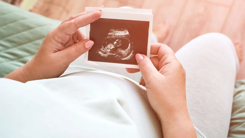 Thai 3 tuần siêu âm có thấy không? Những mốc siêu âm thai quan trọng mẹ bầu cần biết 2