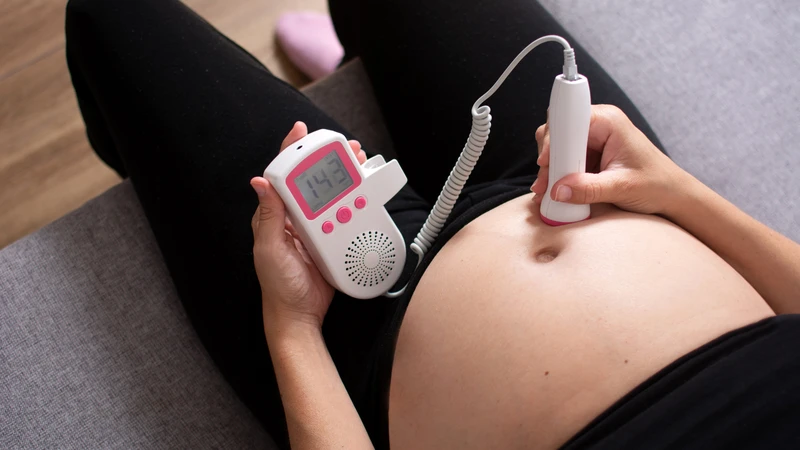 Nhịp tim thai nhanh có thể là phản ứng sinh lý bình thường khi mẹ chuyển dạ