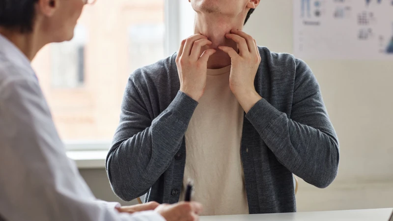 Tham khảo bác sĩ ngay khi nghi ngờ dị ứng hoặc triệu chứng trở nên nghiêm trọng
