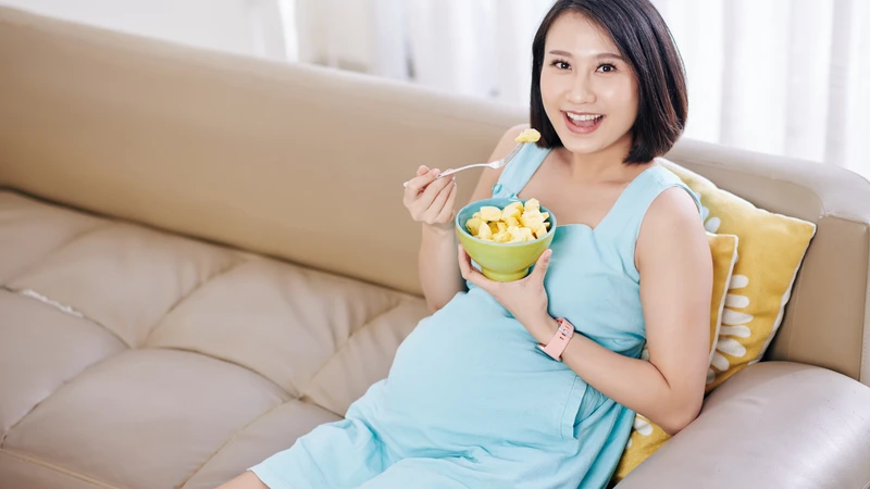 Gợi ý ăn uống an toàn khi mẹ bầu thèm chua