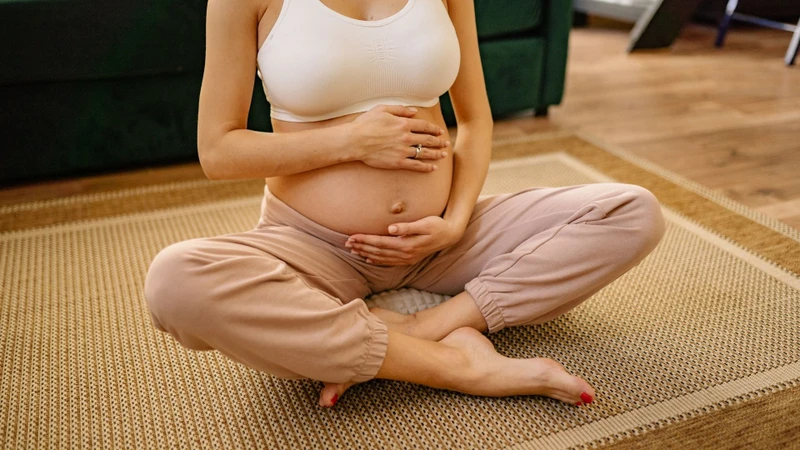 Mẹ bầu nên thường xuyên theo dõi thai máy