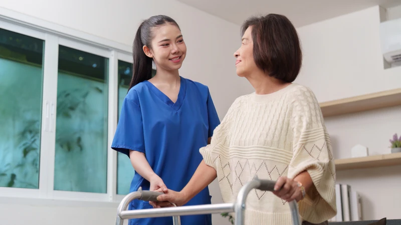Hướng dẫn sử dụng dụng cụ trợ giúp có thể cải thiện đáng kể chất lượng sống và giảm phụ thuộc vào người khác