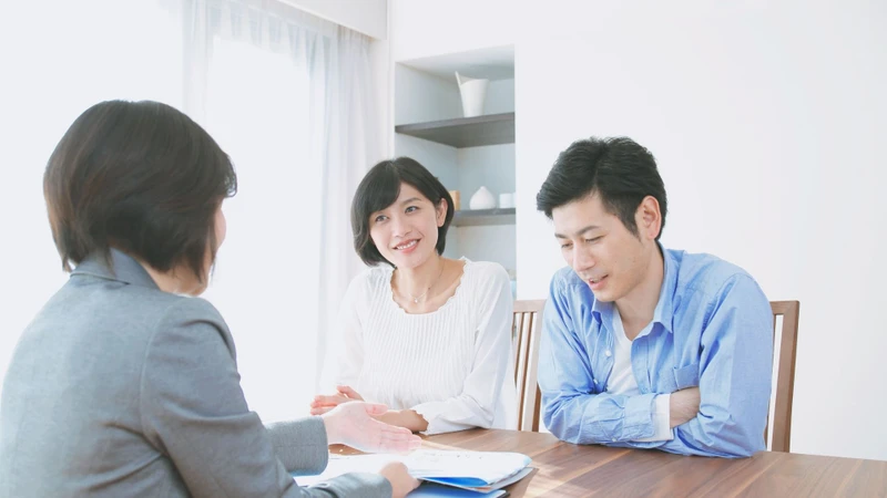Bạn có thể gặp chuyên gia dinh dưỡng để được tư vấn thực đơn ăn dặm cho bé