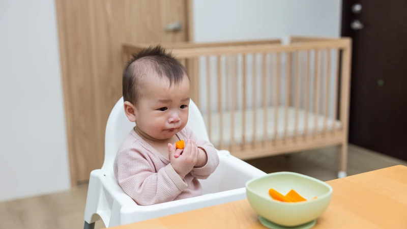 Việc thêm thực phẩm mới cần tuân theo nguyên tắc an toàn để tránh dị ứng và giúp hệ tiêu hóa non nớt thích nghi tốt