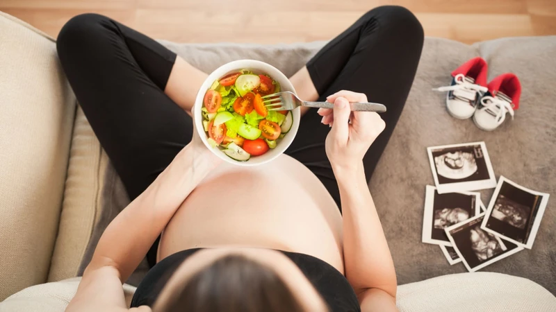 Một bữa ăn cân bằng dinh dưỡng giúp mẹ bầu khỏe mạnh