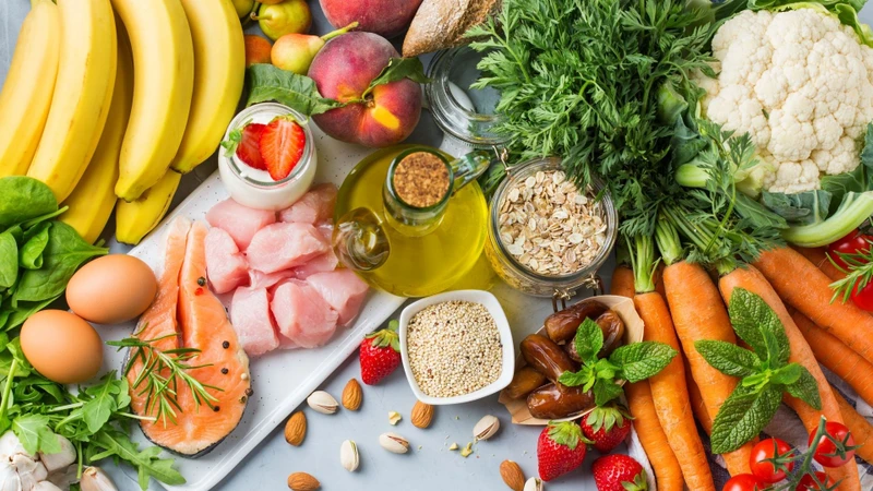 Sau sảy thai, chế độ ăn đa dạng và cân đối giúp cung cấp năng lượng, protein, vitamin và khoáng chất