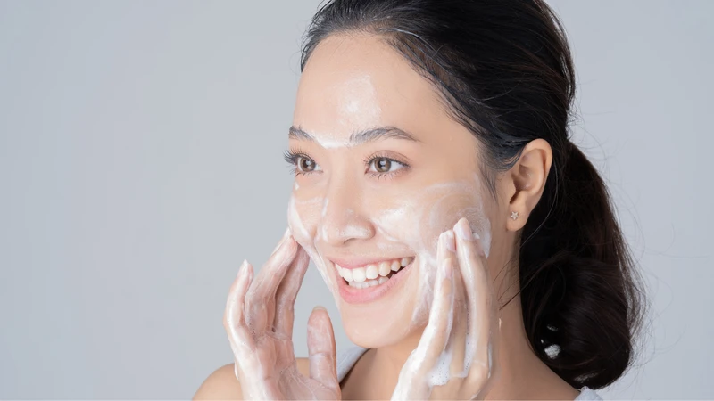 Thức khuya có nổi mụn không​? Biện pháp cải thiện tình trạng da mụn 4