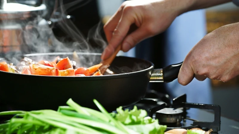 Chế biến thực phẩm đông lạnh cần nấu chín kỹ và tránh cấp đông trở lại
