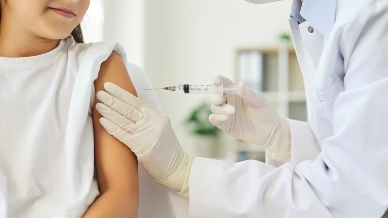 Tiêm chủng đầy đủ giúp phòng ngừa bại liệt hiệu quả