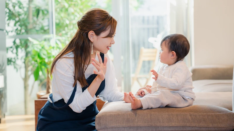 Cha mẹ nên theo dõi lịch tiêm để trẻ được bảo vệ tốt hơn trước bệnh tay chân miệng