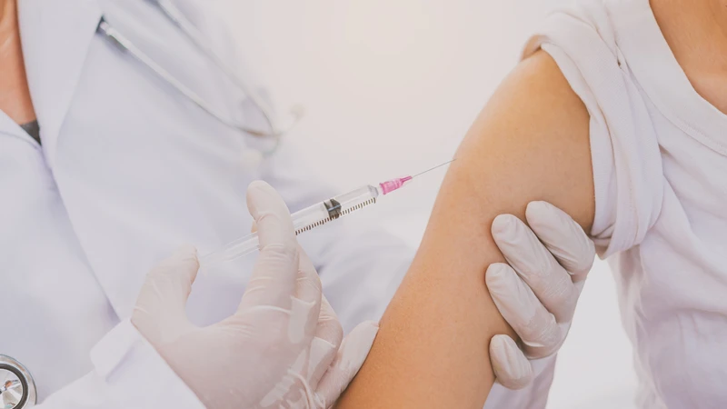 tiem-vac-xin-hpv-9-chung-can-may-mui-lich-tiem-nhu-the-nao.png