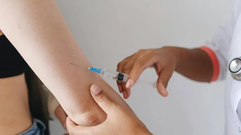 Người dân nên liên hệ trực tiếp với cơ sở tiêm chủng để cập nhật giá chính xác