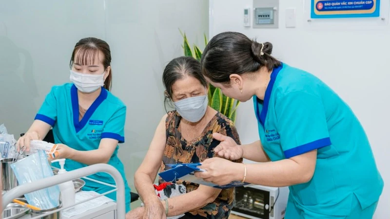 Tiêm vắc xin phế cầu 15 ở đâu tại quận 7? Địa chỉ, giá tiêm phòng 2