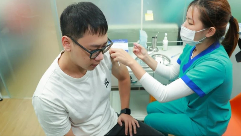 Tiêm vắc xin phế cầu ở đâu tại Huyện Ứng Hòa? Long Châu là địa chỉ tin cậy