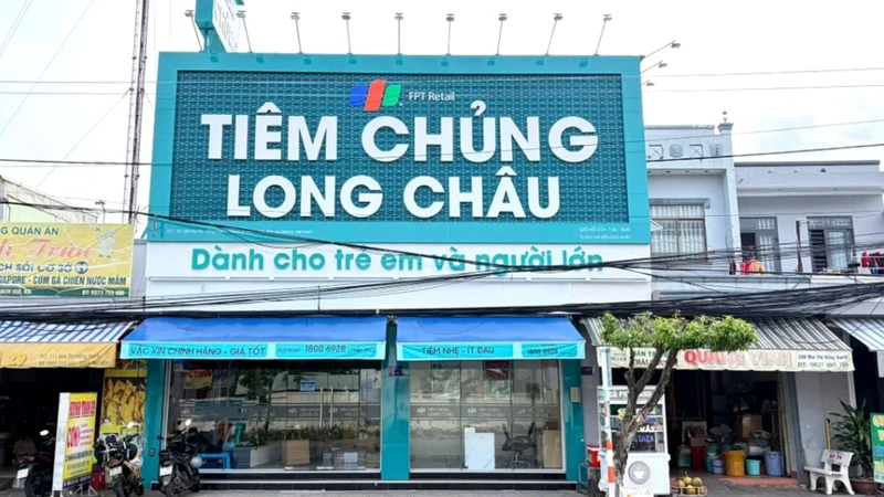 Long Châu có nhiều trung tâm tiêm chủng phục vụ người dân tại An Giang