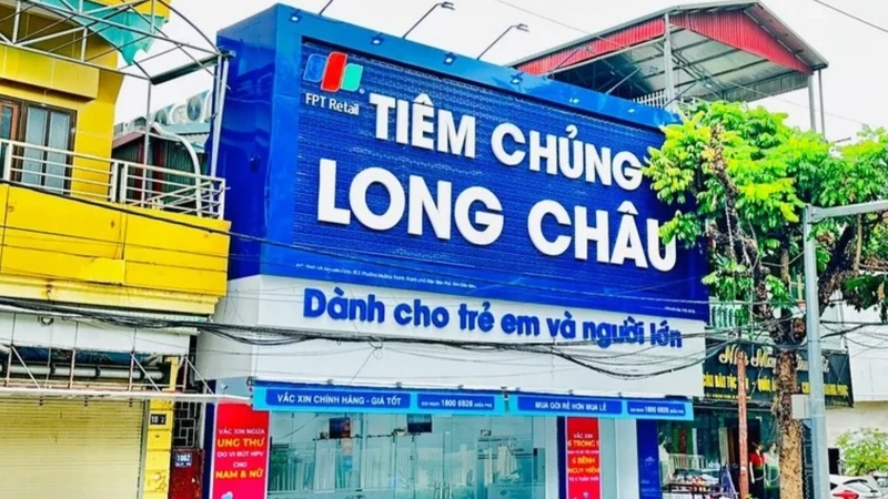 Tiêm vắc xin viêm não mô cầu ở đâu tại Điện Biên? Trung tâm Tiêm chủng Long Châu cung cấp nhiều loại vắc xin chất lượng cao, có xuất xứ rõ ràng