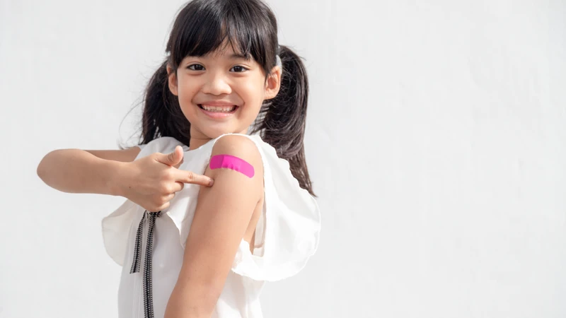 Tiêm vắc xin là biện pháp giúp chủ động phòng bệnh do não mô cầu