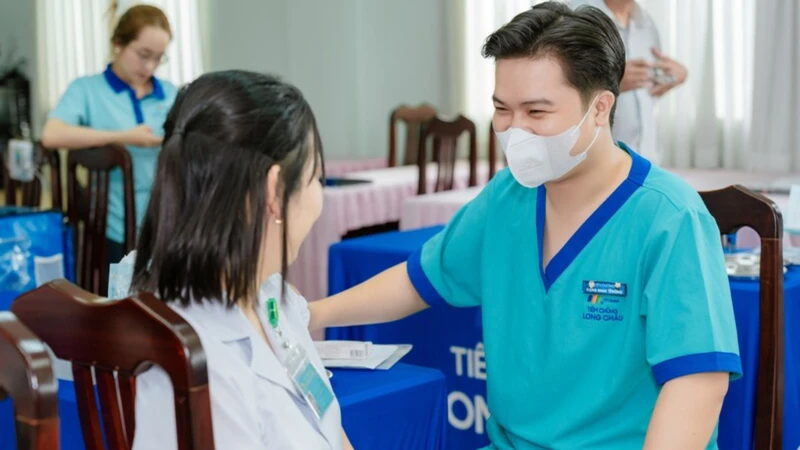 Chuẩn bị đầy đủ giấy tờ trước khi đến trung tâm tiêm chủng