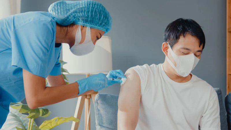 tiep-xuc-voi-nguoi-benh-soi-3.jpg