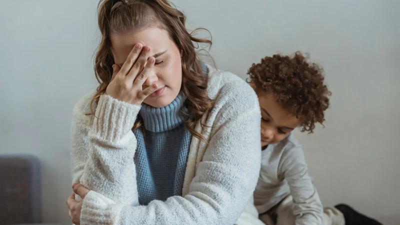 Tiểu buốt tiểu rắt ra máu ở nữ: Dấu hiệu cảnh báo bệnh lý nguy hiểm không nên bỏ qua 4