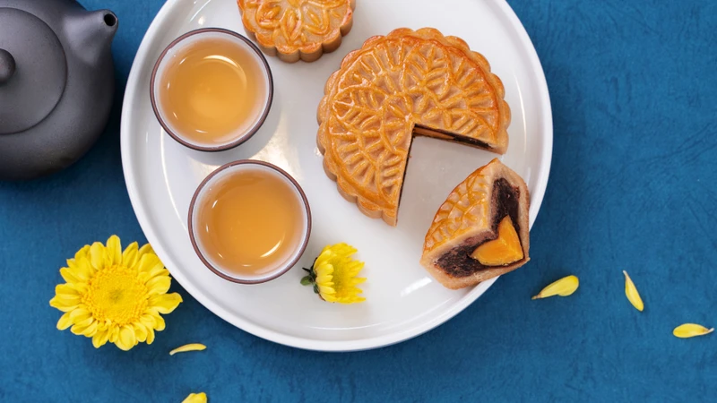 Kết hợp bánh trung thu với trà không đường cung cấp thêm chất chống oxy hóa từ trà