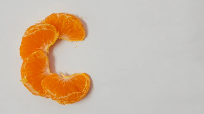 Quýt cung cấp vitamin C dồi dào, giúp tăng cường hệ miễn dịch và hỗ trợ chống oxy hóa
