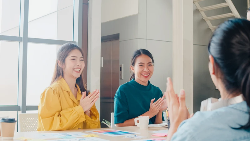 Đặc điểm nổi bật của tính cách nhóm máu AB là khả năng giao tiếp tốt nhưng có chọn lọc