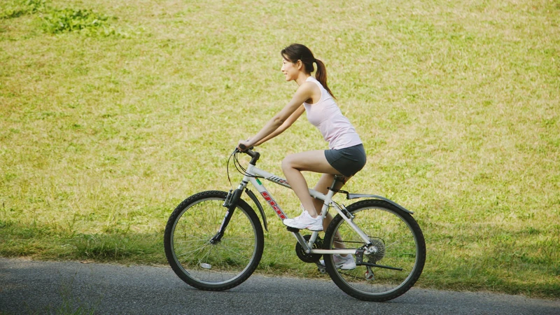 Người mới bắt đầu nên đạp xe với tốc độ khoảng 12 - 20 km/h trong 30 - 60 phút