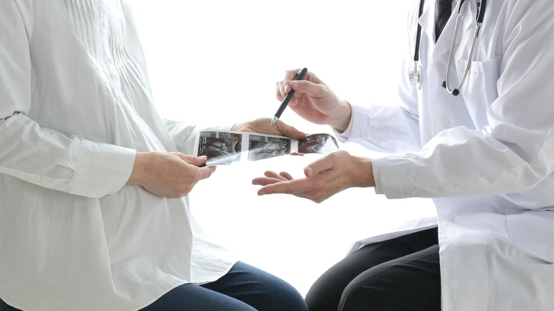 Tỏi đen có thể kích thích nhu động ruột, khiến tình trạng tiêu chảy kéo dài hoặc nặng hơn