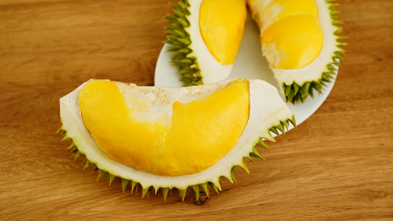 Tới tháng ăn sầu riêng được không​? Lời khuyên dinh dưỡng khi đến kỳ 1