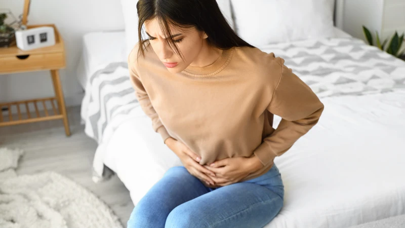 Đau bụng kinh nhiều cần được kiểm tra thay vì chỉ thay đổi thực phẩm