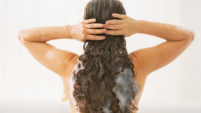 Tới tháng gội đầu được không? Sự thật khoa học mà bạn nên biết để chăm sóc bản thân tốt nhất 2