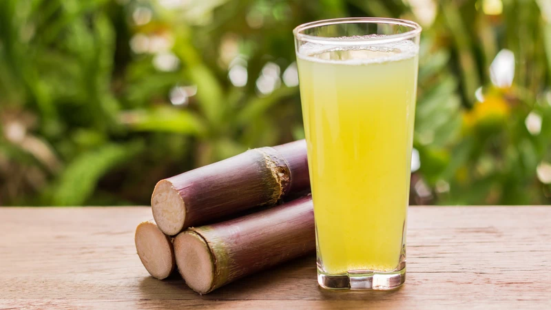 Nước mía cung cấp năng lượng nhưng chưa được chứng minh giúp giảm đau kinh