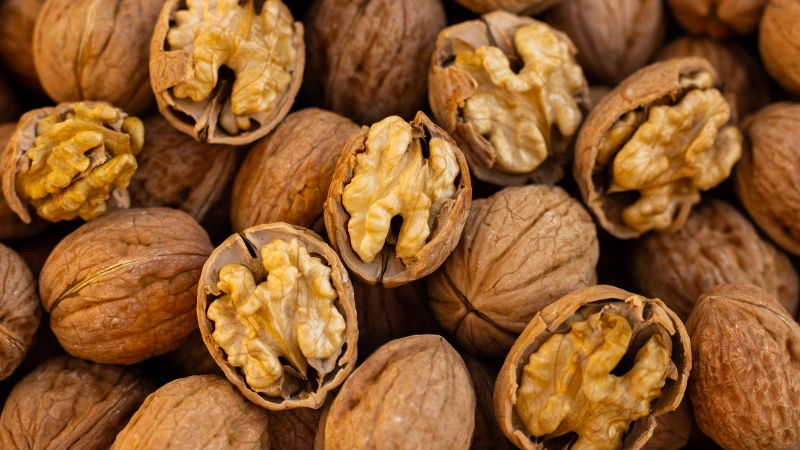 Hạnh nhân chứa nhiều chất xơ, vitamin E, protein và magie.