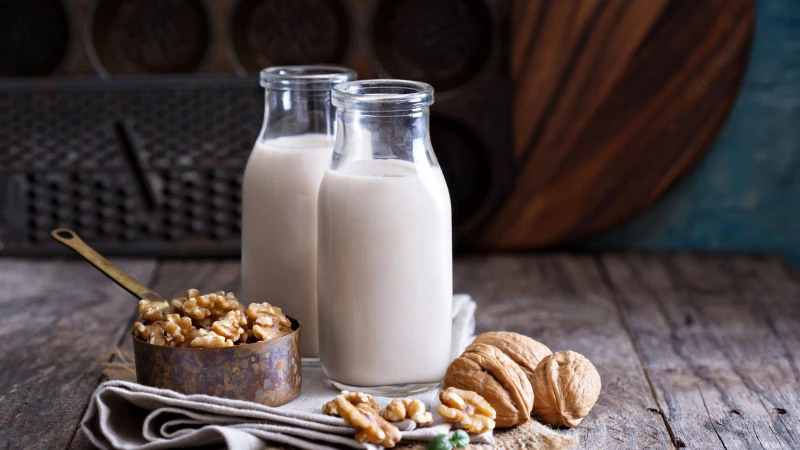 Sữa hạt cho người già được đánh giá cao bởi chứa protein thực vật dễ hấp thu.