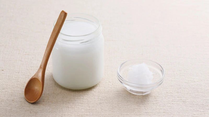 Ăn sữa chua không đường giúp duy trì hệ vi khuẩn có lợi và hạn chế vi khuẩn gây mùi