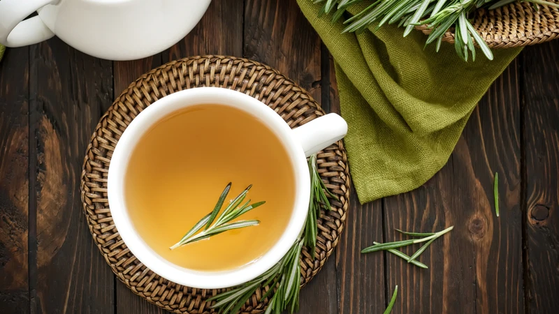 Sức khỏe cần dựa trên khoa học, không nên tin công dụng trà hoa vàng chưa kiểm chứng