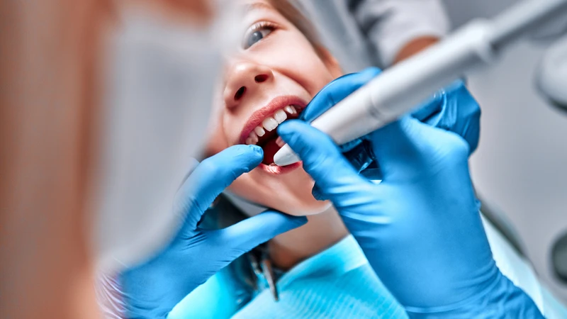 Trám răng có đau không trong từng trường hợp cụ thể