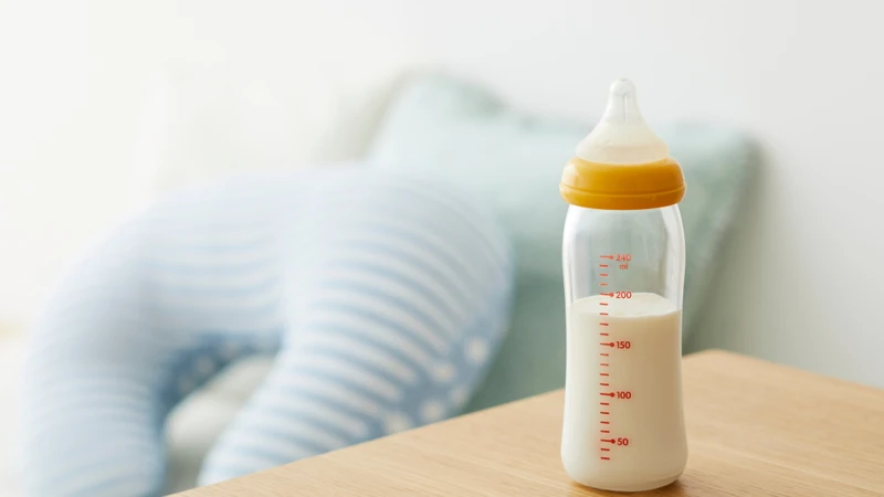 Trẻ 20 ngày tuổi uống bao nhiêu ml sữa phụ thuộc vào nhu cầu của bé