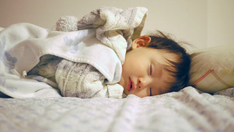 Tạo cảm giác an toàn cho trẻ khi ngủ