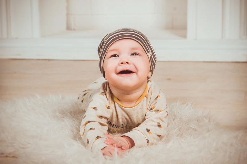 Trẻ 5 tháng tuổi nặng bao nhiêu kg là đạt chuẩn? Những lưu ý khi chăm sóc trẻ 5 tháng tuổi  1