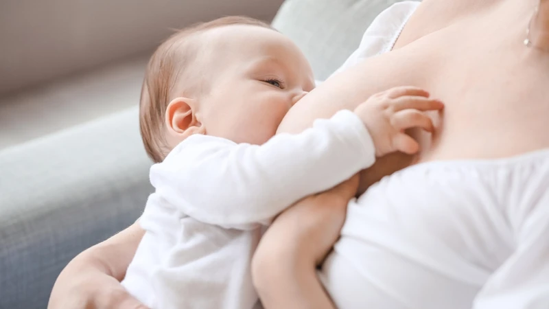 Trẻ 6 tháng ăn được váng sữa không? Hướng dẫn chi tiết cho cha mẹ 5