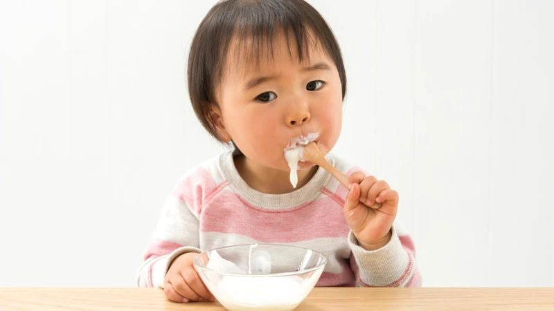 Trẻ 6 tháng ăn váng sữa 1 tuần mấy lần? Cách ăn đúng chuẩn1