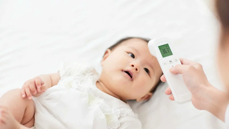 Trẻ bị sốt nhưng không ho, sổ mũi cha mẹ có nên lo lắng? 3