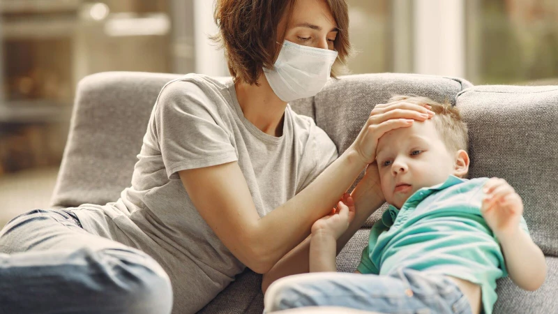Trẻ bị tay chân miệng bao lâu thì khỏi? Dấu hiệu phục hồi và cách chăm sóc hiệu quả 3