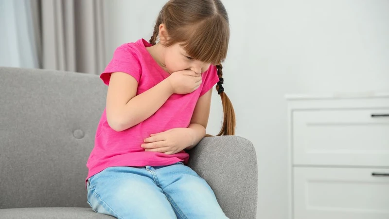 Trẻ bị trúng gió nôn phải làm sao? Phòng ngửa ra sao? 3