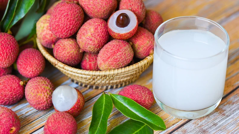 Trẻ em ăn vải có tốt không? Lợi ích và những lưu ý cha mẹ cần biết 1