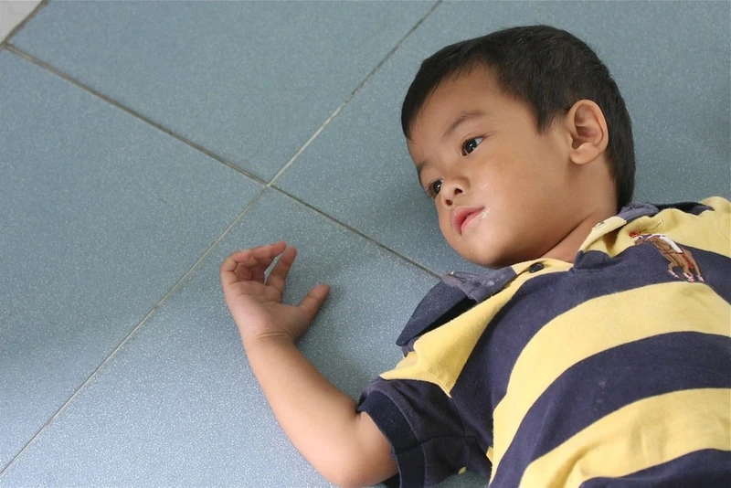 Trẻ em bị ngã đập đầu phía sau có sao không? Cách xử lý đúng giúp bảo vệ sức khỏe cho bé 3