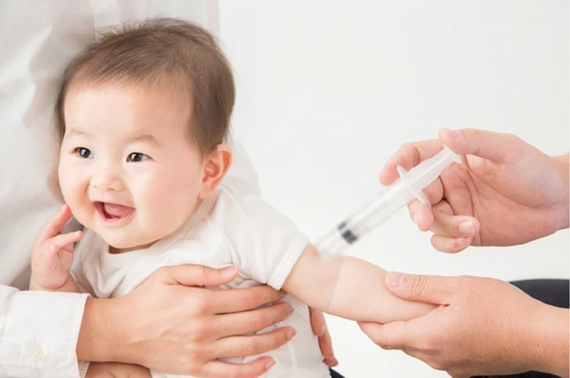 Nhiều bậc cha mẹ không khỏi băn khoăn: Loại nào tốt hơn và trẻ sơ sinh nên tiêm phế cầu 10 hay 13?